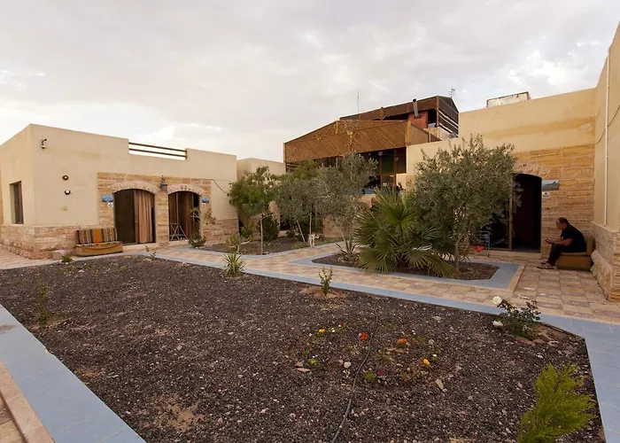 Arab Divers Dive Center And Bed & Breakfast