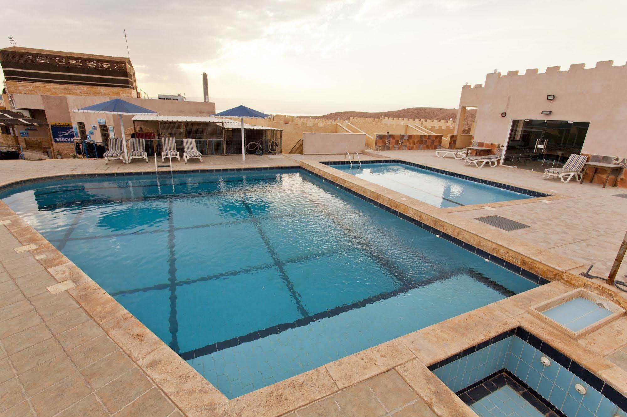 Arab Divers Dive Center And Bed and breakfast